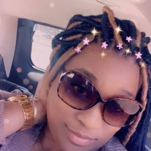 Meet your Posher, La'shell